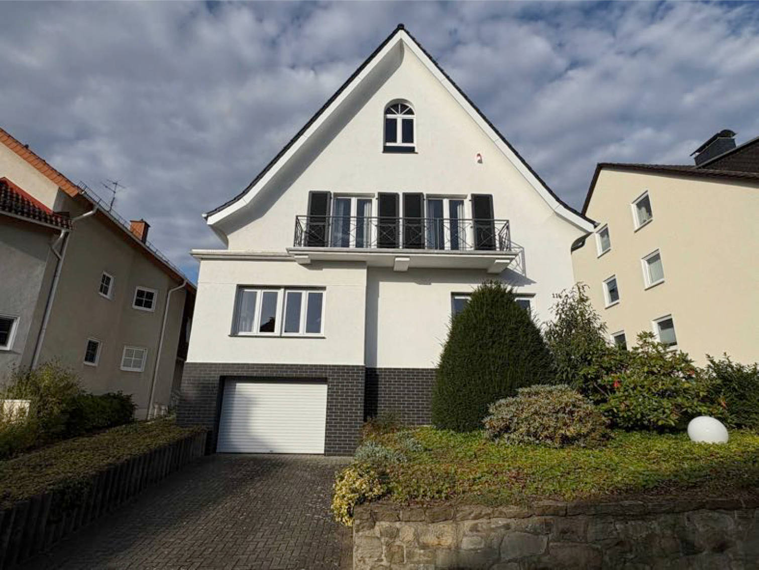 Wohnhaus mit Garage in An der Hellrüsche 11 a , 32105 Bad Salzuflen - Bild 4