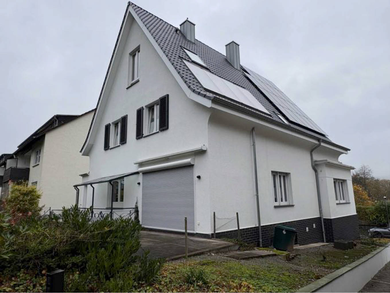 Wohnhaus mit Garage in An der Hellrüsche 11 a , 32105 Bad Salzuflen - Bild 2