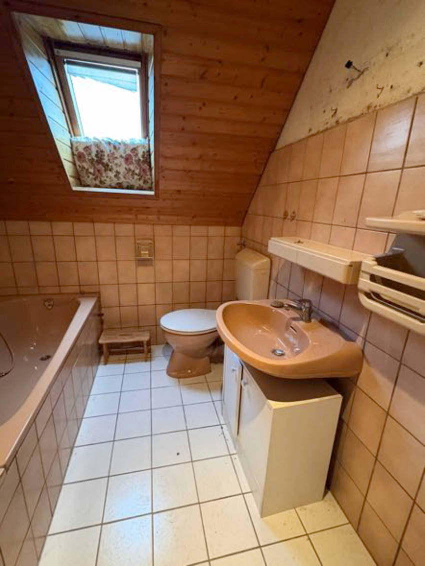 nordrheinwestpfalen 0013 K 0033/2024 Schuckendahler Weg 4, 32107 Bad Salzuflen, Holzhausen 19