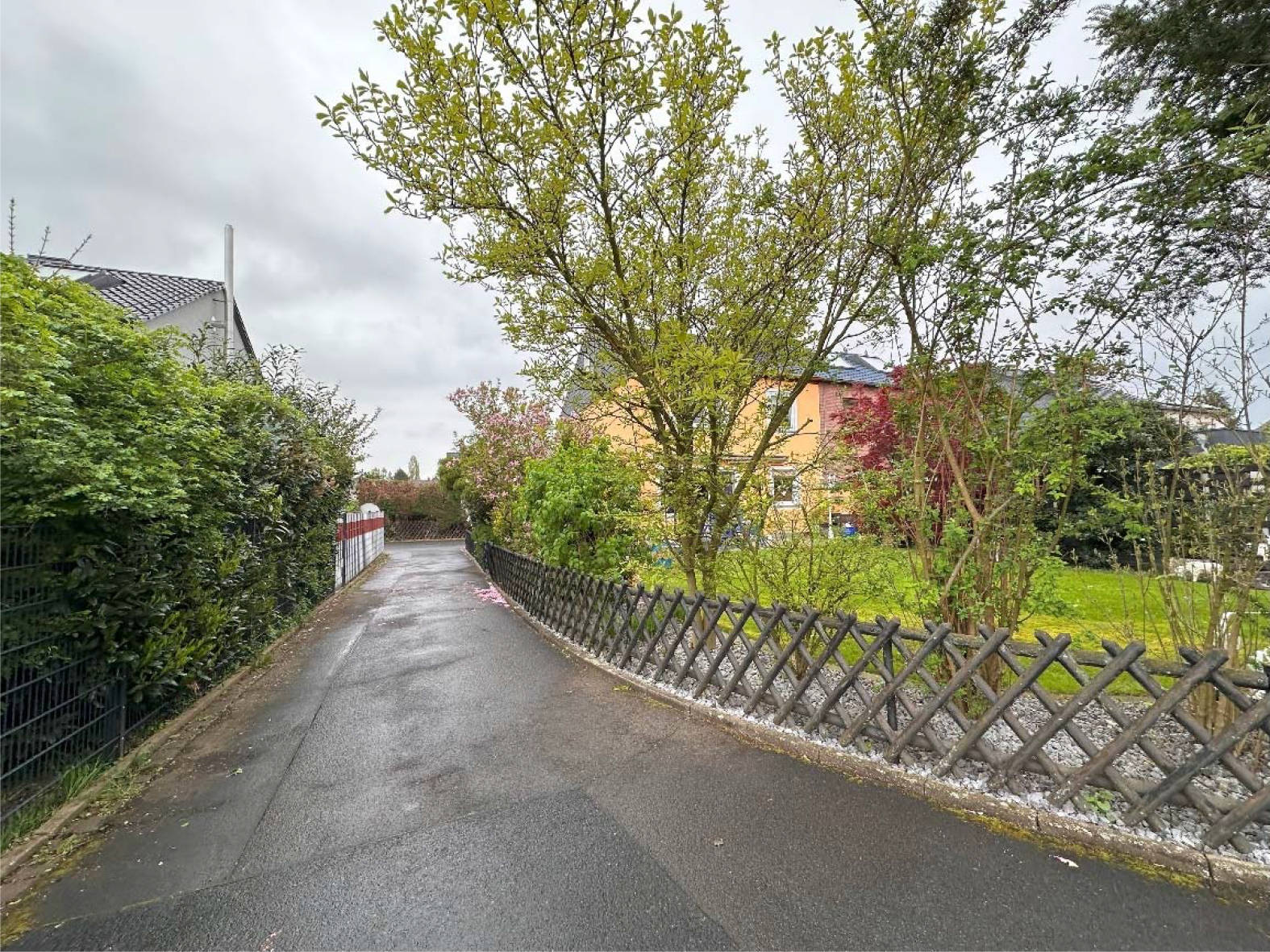 Garage, Doppelhaushälfte in Auf dem Berge 8, 59174 Kamen, Kamen - Bild 3