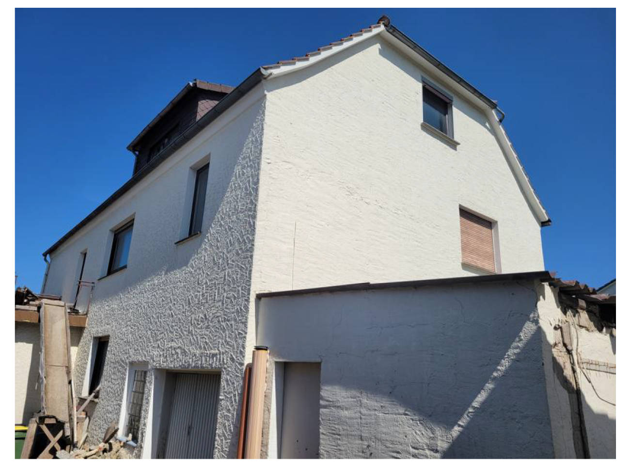 Garage, Einfamilienhaus, ohne Innenbesichtigung, stark sanierungsbedürftig in Am Küstergarten 2, 33184 Altenbeken, Schwaney - Bild 4