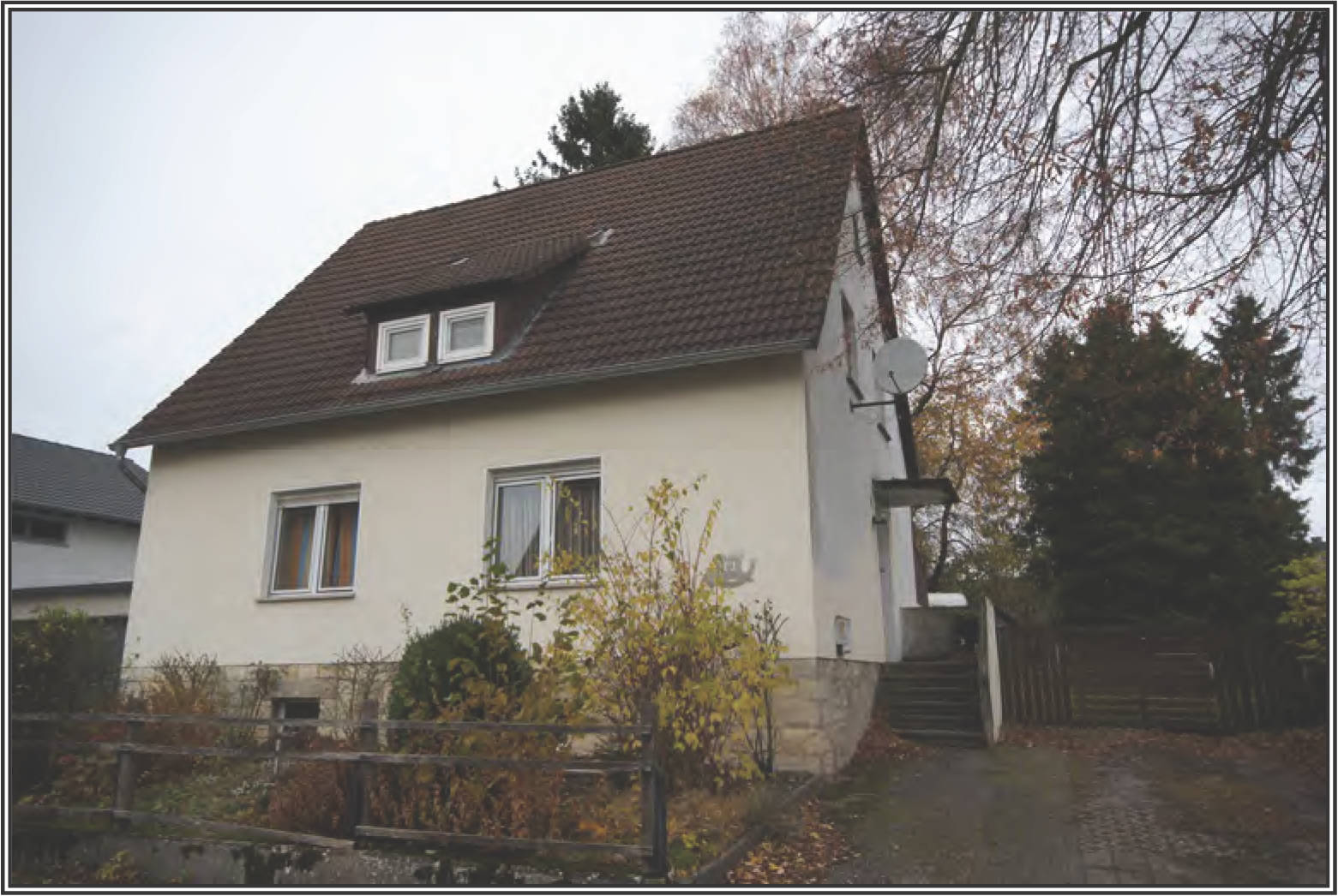 Garage, Einfamilienhaus in Auf der Esche 7, 33181 Bad Wünnenberg, Fürstenberg - Bild 5