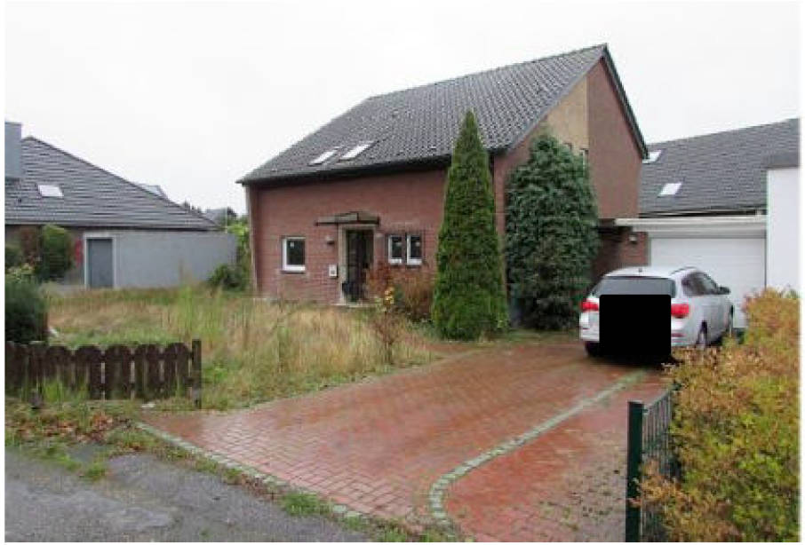 Zweifamilienhaus mit 2 Kfz-Garagen in Emmericher Straße 99, 46485 Wesel - Bild 3