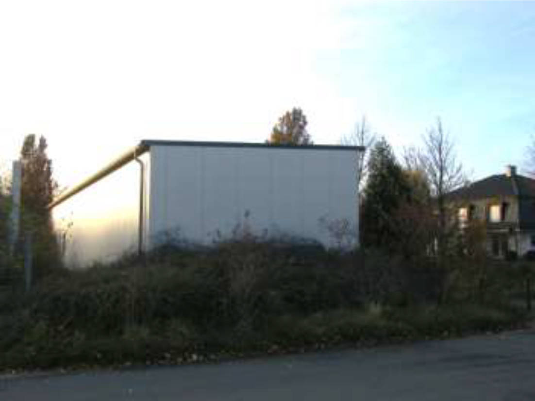Mit einer Gewerbehalle bebautes Grundstück (Gemarkung Verne, Flur 5, Flurstück 1591) in Haltiger Feld, 33154 Salzkotten, Verne