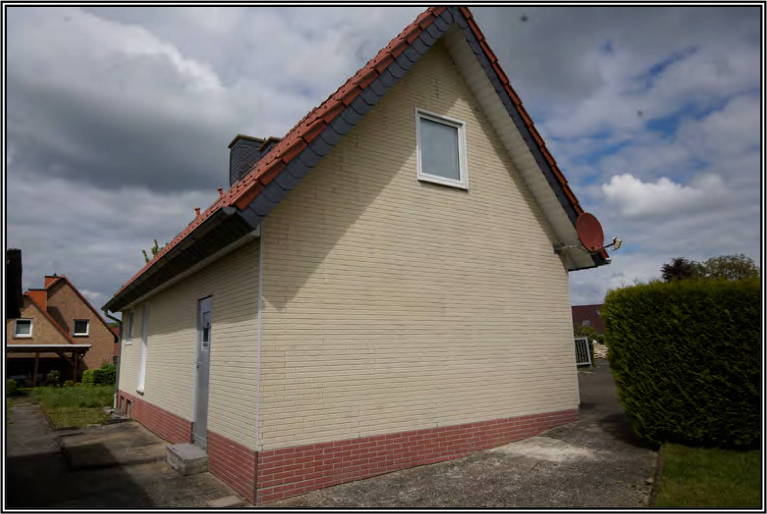 nordrheinwestpfalen 0014 K 0039/2024 Graffeler Berg 36, 33142 Büren, Wewelsburg 6