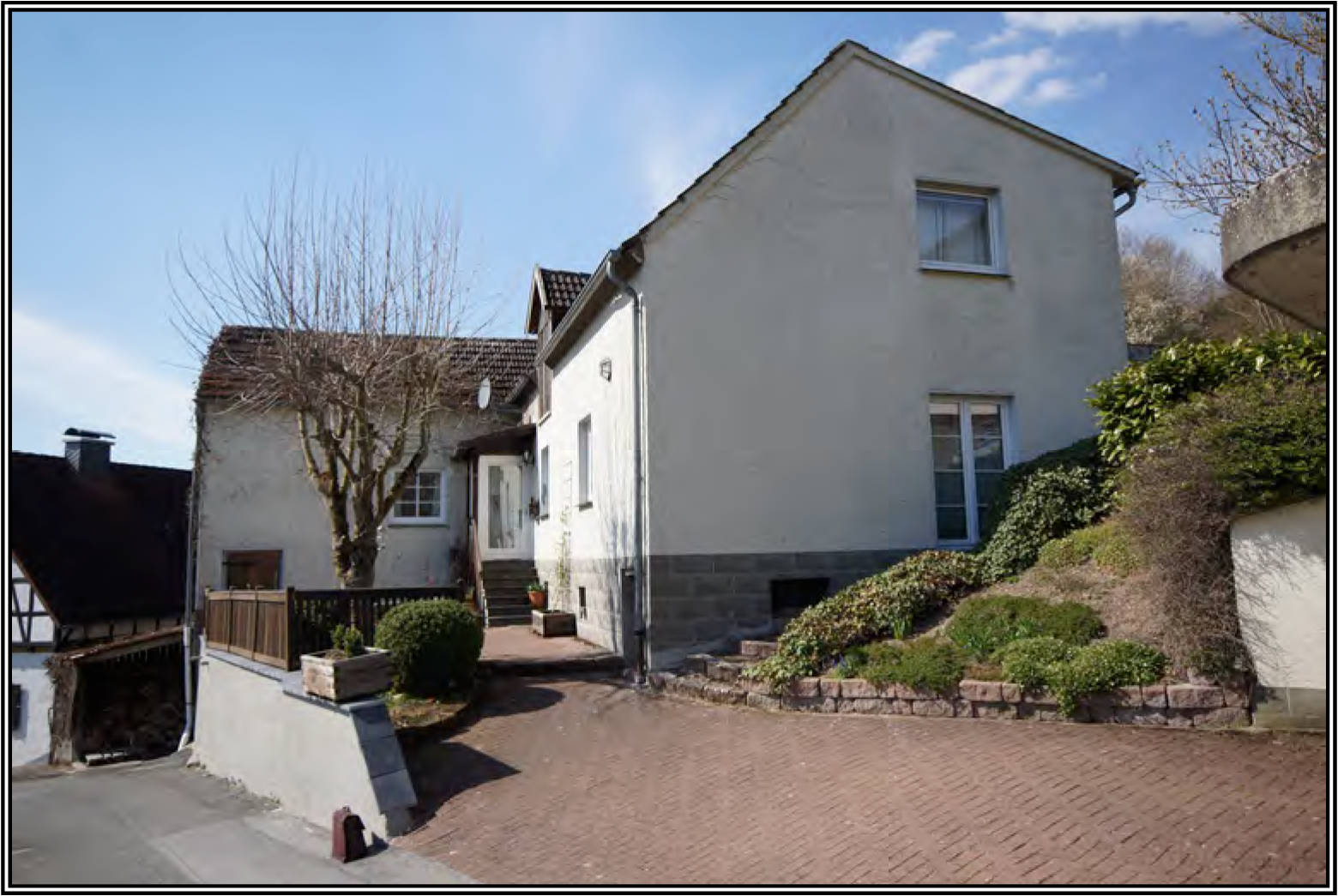 Garage, Einfamilienhaus in Birkengrund 1, 33181 Bad Wünnenberg, Fürstenberg - Bild 3