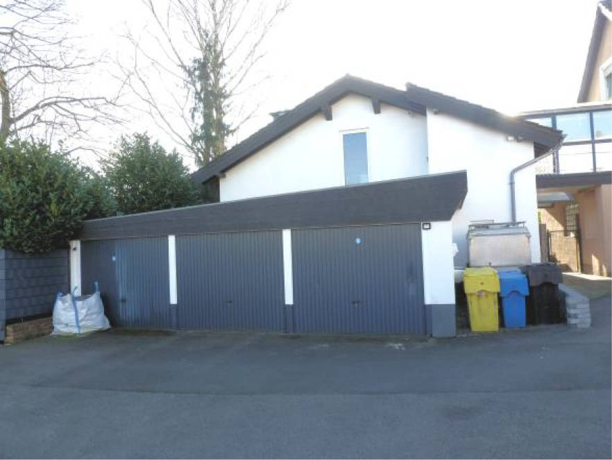 Einfamilienhaus mit 3 Garagen als Wohnungseigentum in Gladbacher Str. 304, 304 a, 41748 Viersen - Bild 2