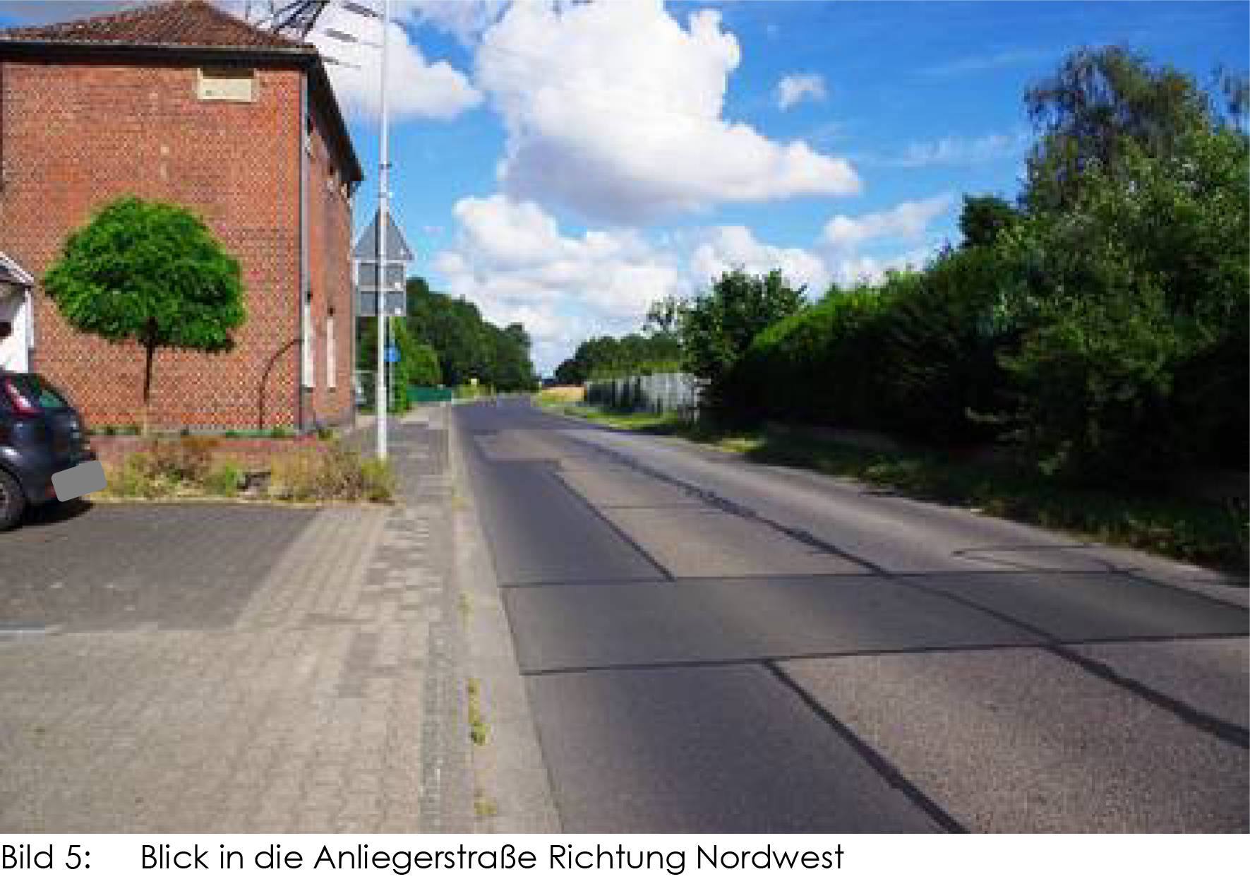 Garage, Einfamilienhaus, Es handelt sich bei dem Versteigerungsobjekt um ein Einfamilienhausgrundstück (Reihenendhaus) mit 2 Garagen. in Wasserburgstraße 78, 41569 Rommerskirchen, Anstel - Bild 3
