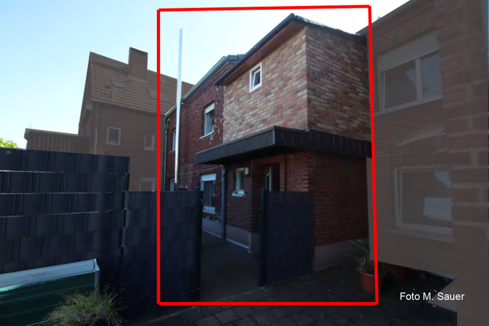 Garage, Einfamilienhaus, Eigentumswohnung (3 bis 4 Zimmer), als Wohnungseigentum nebst Sondernutzungsrechten an in Christian-Kropp-Straße 41 a, 41 b, 41517 Grevenbroich, Gustorf - Bild 2