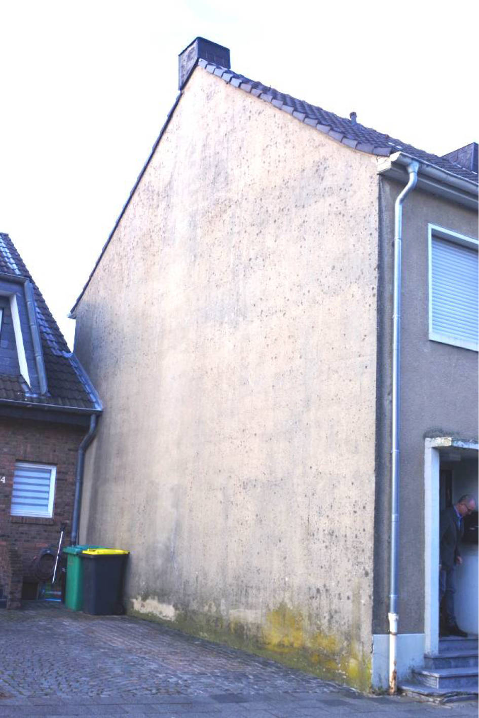 Einfamilienhaus, Einfamilienhausgrundstück, sanierungsbedürftig, d. W. für baulich illegale/überalterte Nebengebäude Abbruch unterstellt in Gierather Straße 12, 41363 Jüchen, Bedburdyck - Bild 4