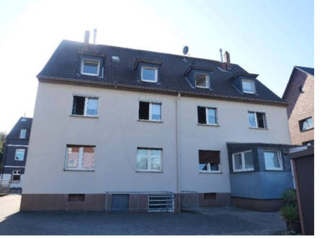 Garage, Mehrfamilienhaus in Bebelstraße 129, 46049 Oberhausen - Bild 2