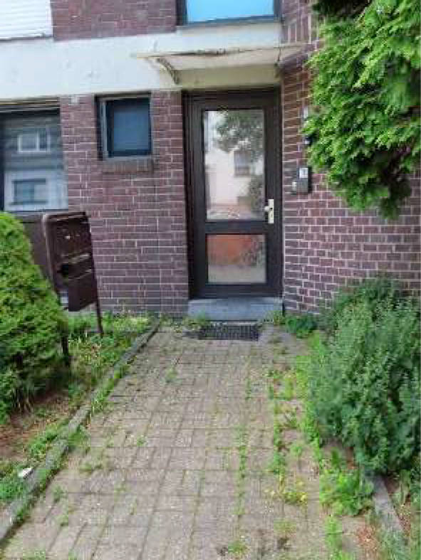 Eigentumswohnung mit drei Wohneinheiten in Maastrichter Straße 18, 52134 Herzogenrath