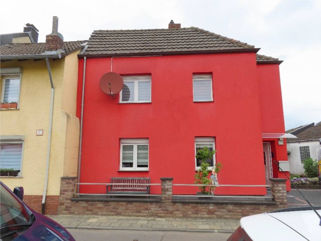 Einfamilienhaus, Doppelgarage sowie Nebengebäude in Gouleystraße 26, 52146 Würselen - Bild 3