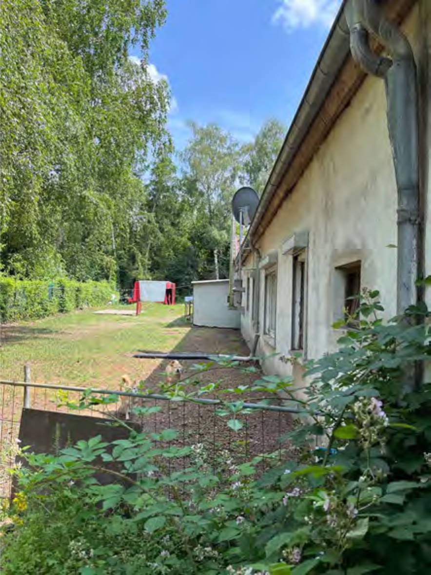 Grundstück bebaut mit teilweise leerstehenden, abbruchreifen Wohn- und Gewerbegebäuden in Drosselweg 27, 29, 31, 52078 Aachen - Bild 3