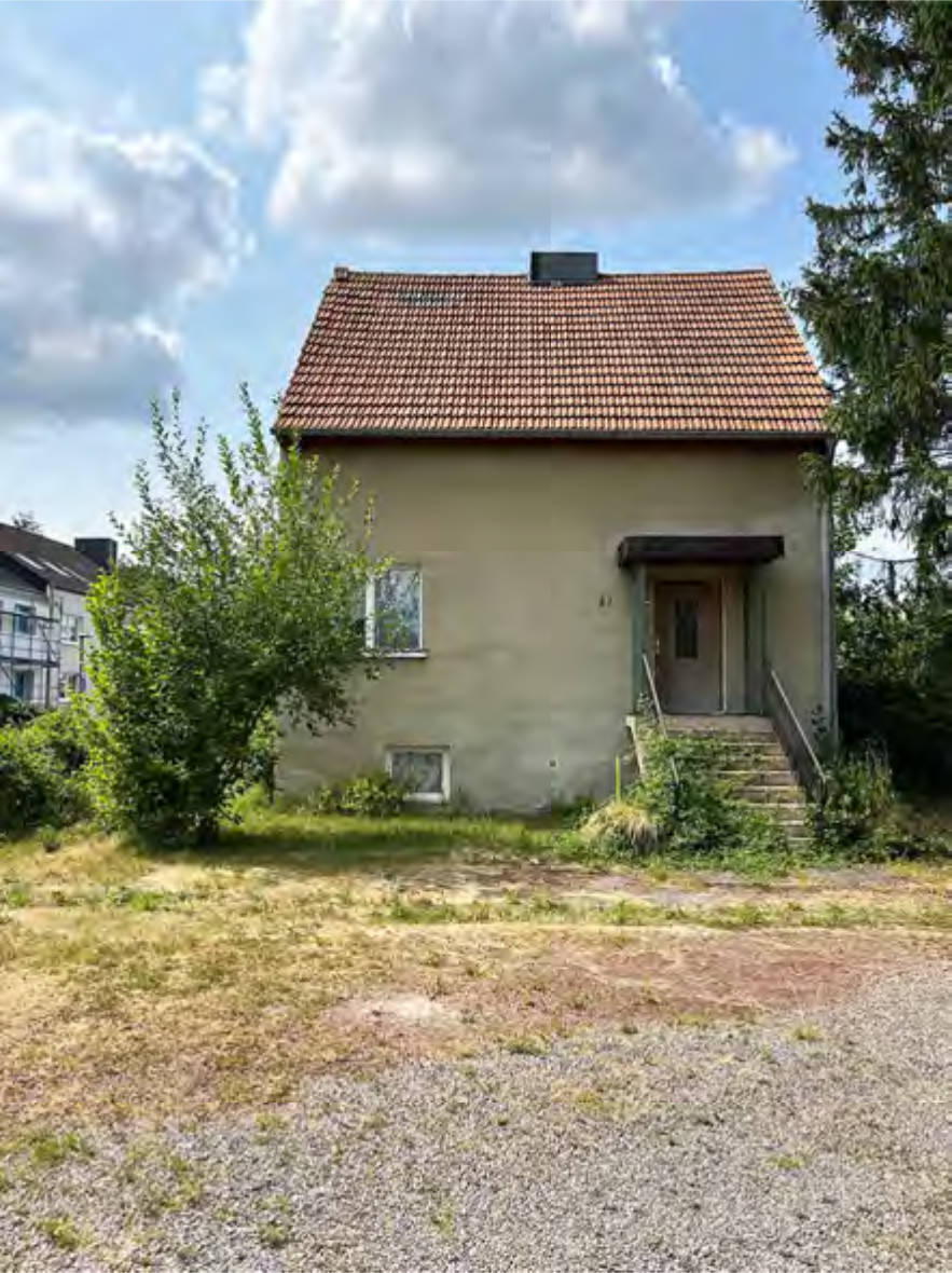 Grundstück bebaut mit teilweise leerstehenden, abbruchreifen Wohn- und Gewerbegebäuden in Drosselweg 27, 29, 31, 52078 Aachen - Bild 2