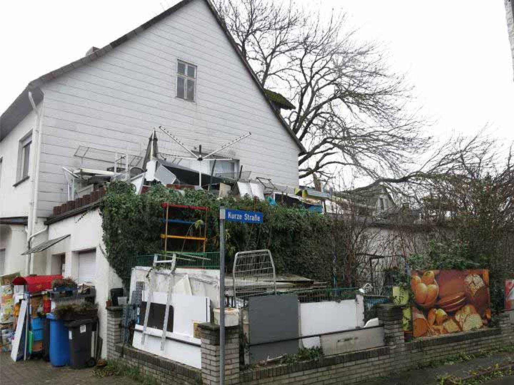 Zweifamilienhaus mit Anbau und Nebengebäude in Weinstr. 3 und 5, 37671 Höxter, Lüchtringen - Bild 2