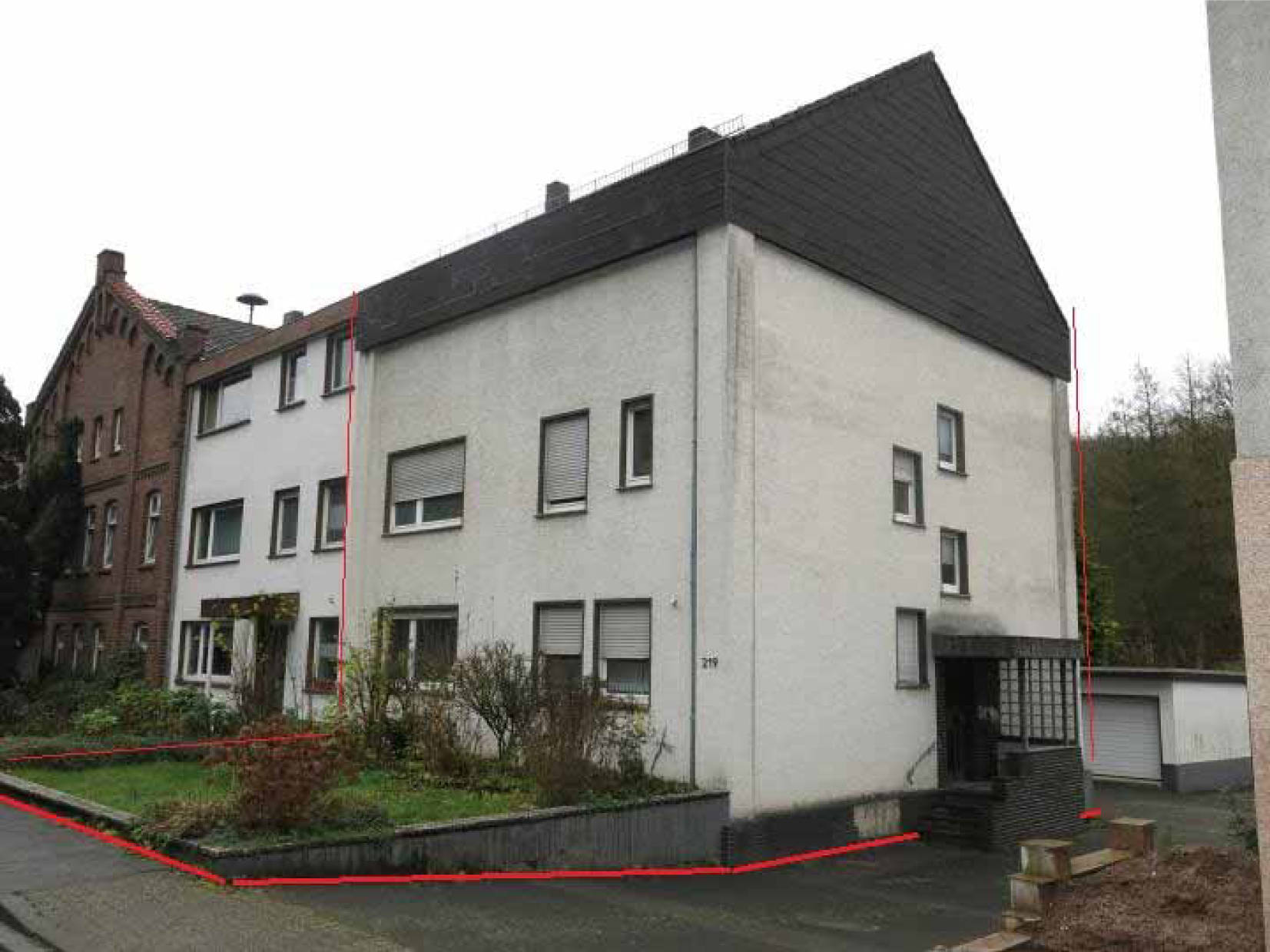 Zweifamilien-Reihenendhaus in Obere Hauptstraße 217 und 219, 00000 - Bild 3