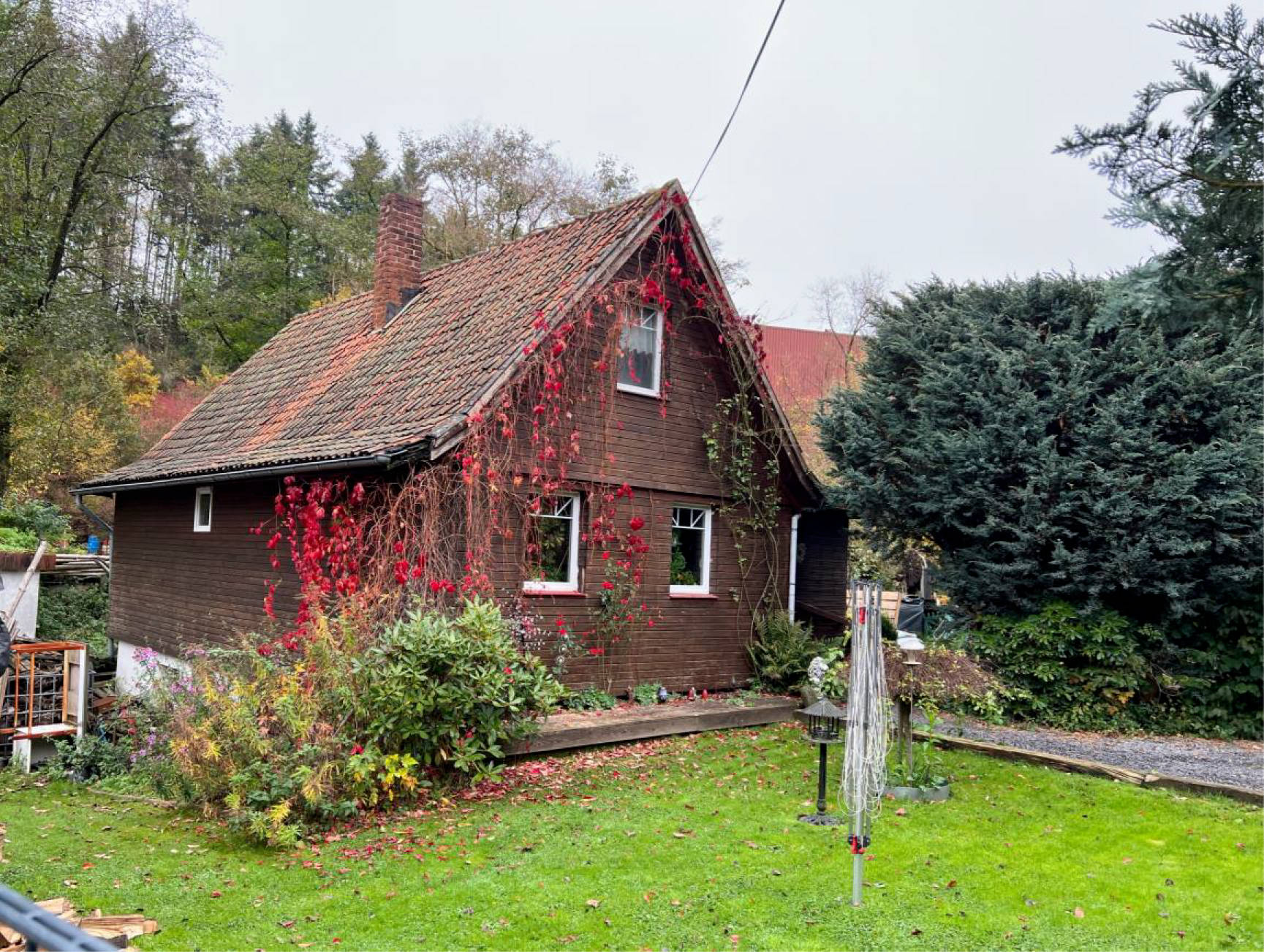 Kfz-Stellplatz, Garage, Einfamilienhaus in Dommersbach 50, 53940 Hellenthal, Dommersbach