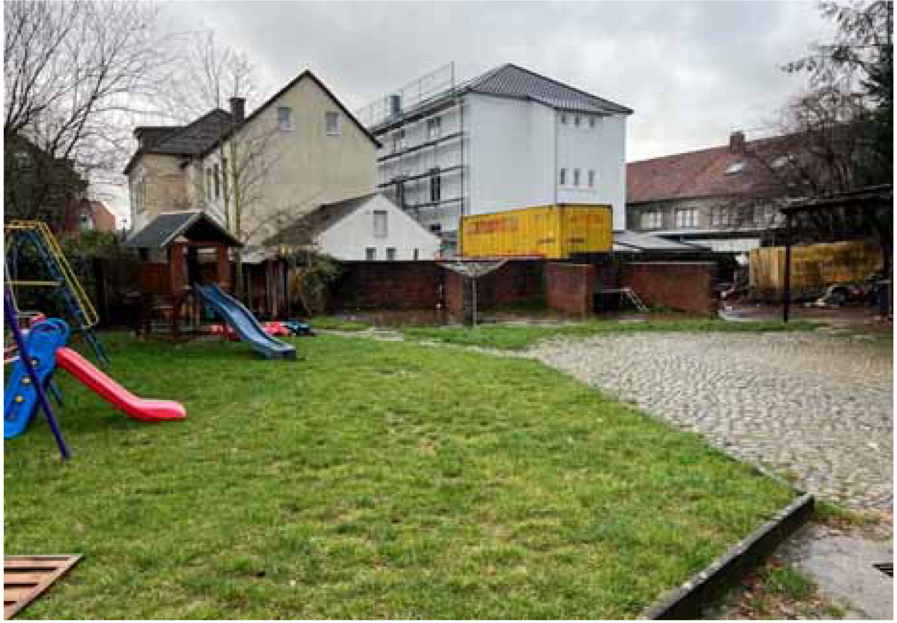 Mehrfamilienhaus in Bahnhofstr. 8, 32791 Lage (Lippe) - Bild 2