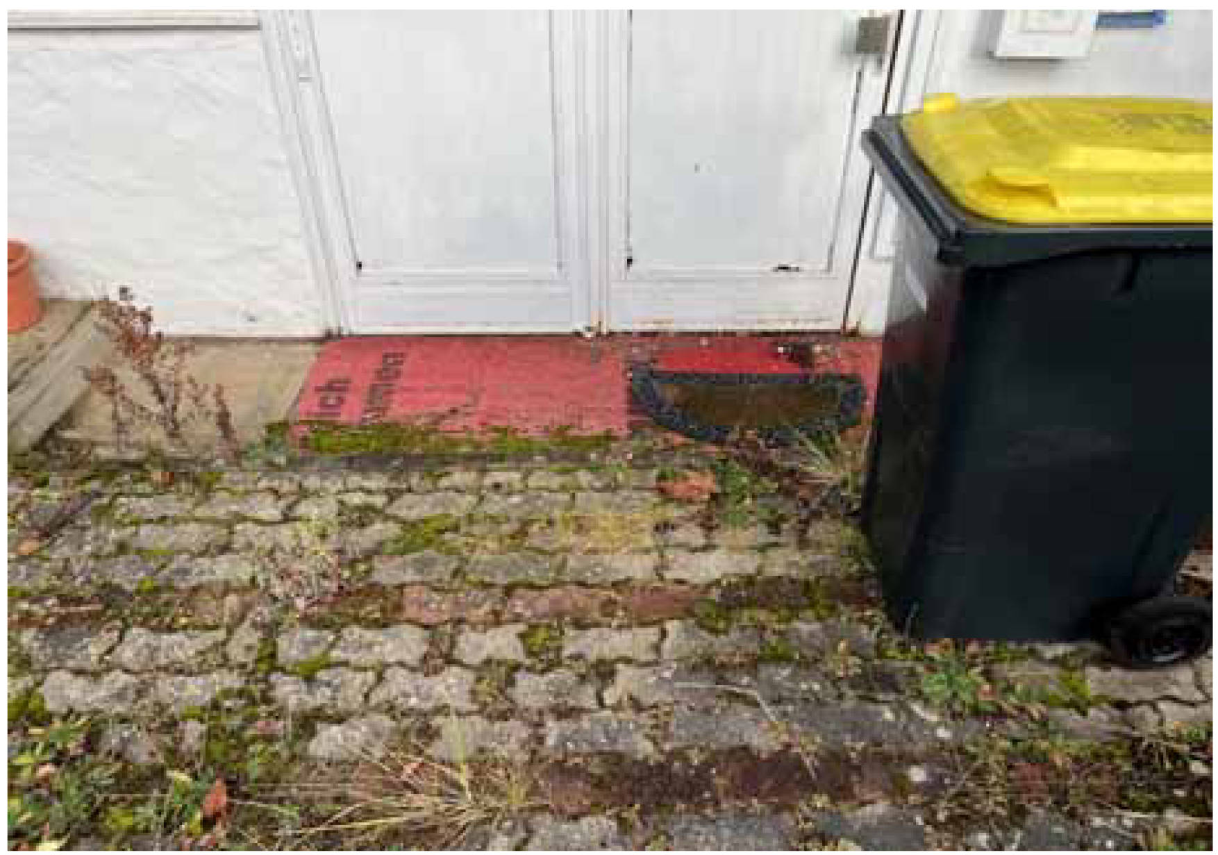 Gewerbeeinheit (z.B. Laden, Büro), Garage, Der Laden wurde aufgegeben. in Heimstättenstraße 30, 00000 - Bild 5