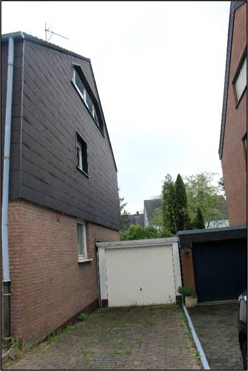 Garage, Doppelhaushälfte, Das in Rede stehende Objekt ist zum Wertermittlungsstichtag ungenutzt. in Heinrich-Pardon-Straße 13, 45665 Recklinghausen - Bild 3