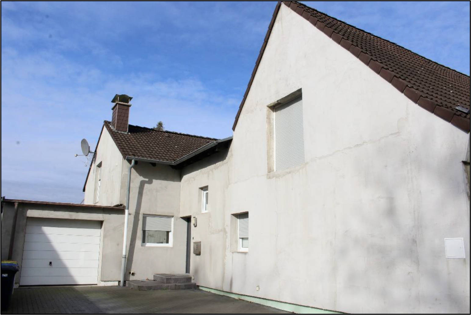 Garage, Doppelhaushälfte, Das in Rede stehende Objekt wird zum Wertermittlungsstichtag eigengenutzt. in Berghäuser Straße 177, 45663 Recklinghausen