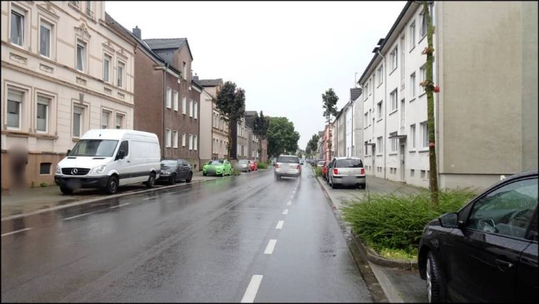 Mehrfamilienhaus mit Anbau und Nebengebäude in König-Ludwig-Straße 67, 45663 Recklinghausen - Bild 3