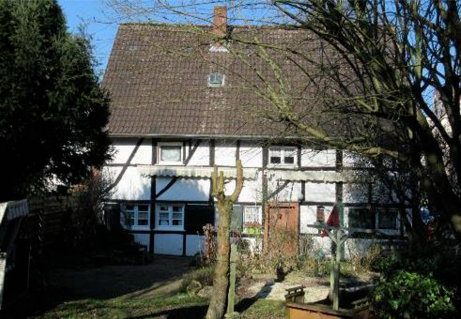 freistehendes Fachwerkhaus in Am Heiligenhäuschen, 00000