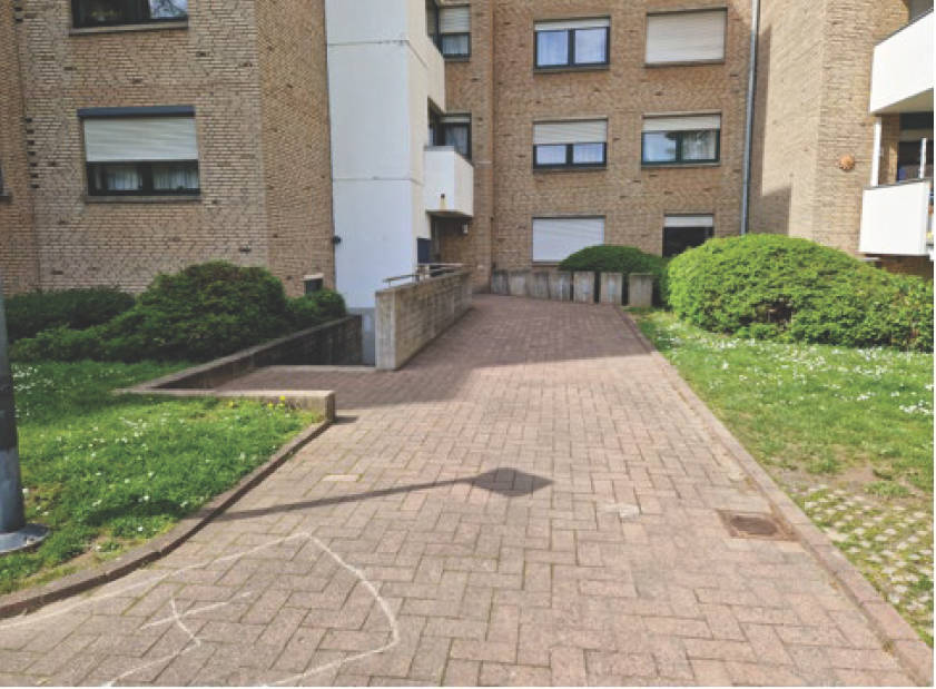 Kfz-Stellplatz (Tiefgarage), Eigentumswohnung (3 bis 4 Zimmer) in Memelweg 7, 53119 Bonn, Tannenbusch - Bild 5