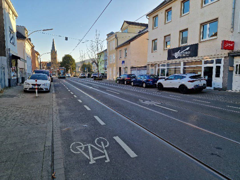 Kfz-Stellplatz, Gewerbeeinheit (z.B. Laden, Büro) in Hausdorffstraße 326, 53129 Bonn, Dottendorf - Bild 2