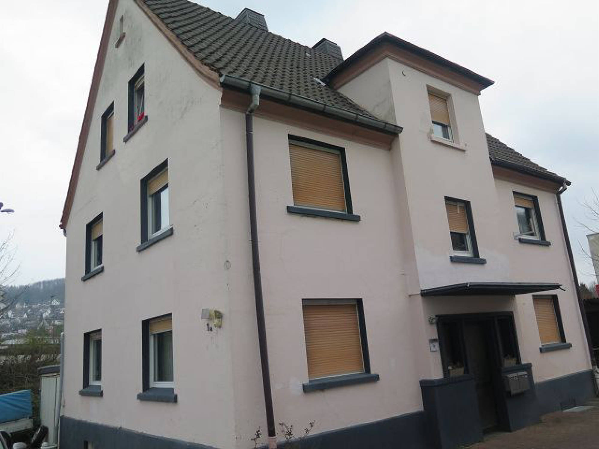 Zweifamilienhaus, Garage in Bahnhofstraße 1 A, 58840 Plettenberg