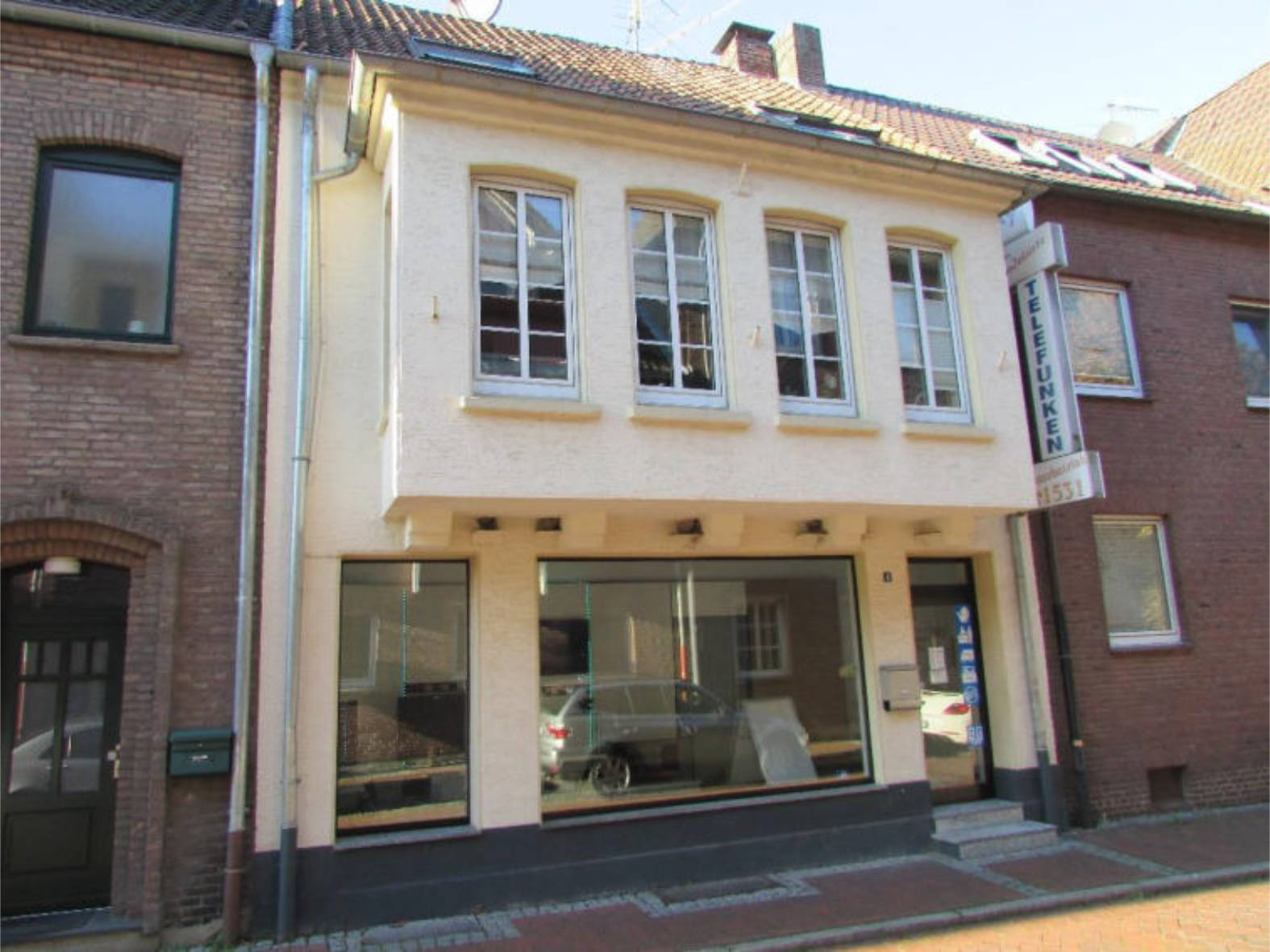 Wohn-/Geschäftshaus, Garage, Garage, Wohn-/Geschäftshaus, Wohn-/Geschäftshaus, Wohn-/Geschäftshaus, Wohn-/Geschäftshaus, Wohn-/Geschäftshaus in Rheinstraße, 4, Miststräßchen, 46459 Rees, Rees - Bild 3