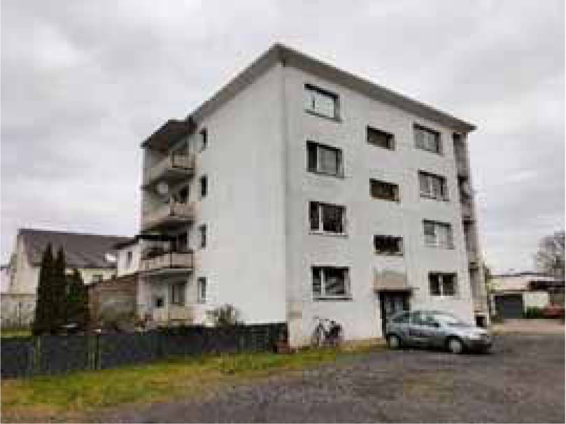 Mehrfamilienhaus, Einfamilienhaus und Garagen in Am Haus Vogelsang 25, 41462 Neuss - Bild 3