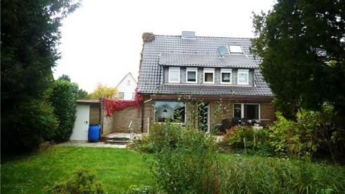 Garage, Doppelhaushälfte in Aloysiusstraße 16, 41541 Dormagen, Stürzelberg