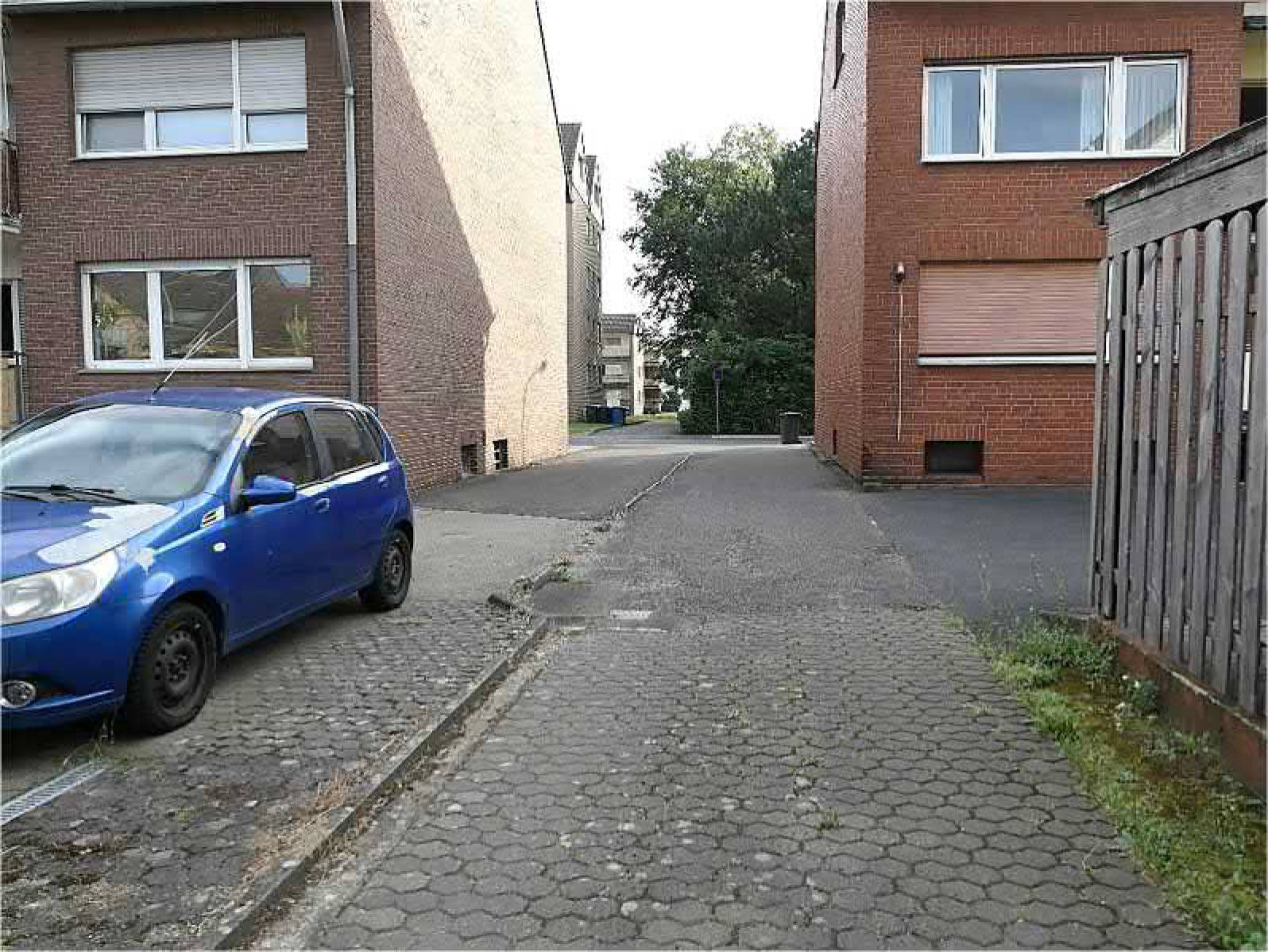 Garage, Einfamilienhaus, (Doppelhaushälfte) in Am Hüttenhof 18a, 50171 Kerpen, Sindorf - Bild 5