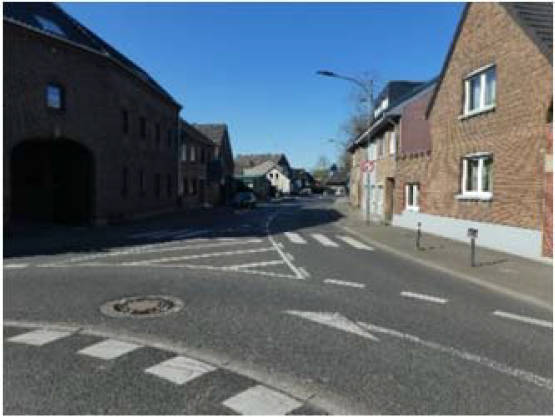 Wohn-/Geschäftshaus in Niederrheinstraße 1, 41472 Neuss, Grefrath - Bild 2