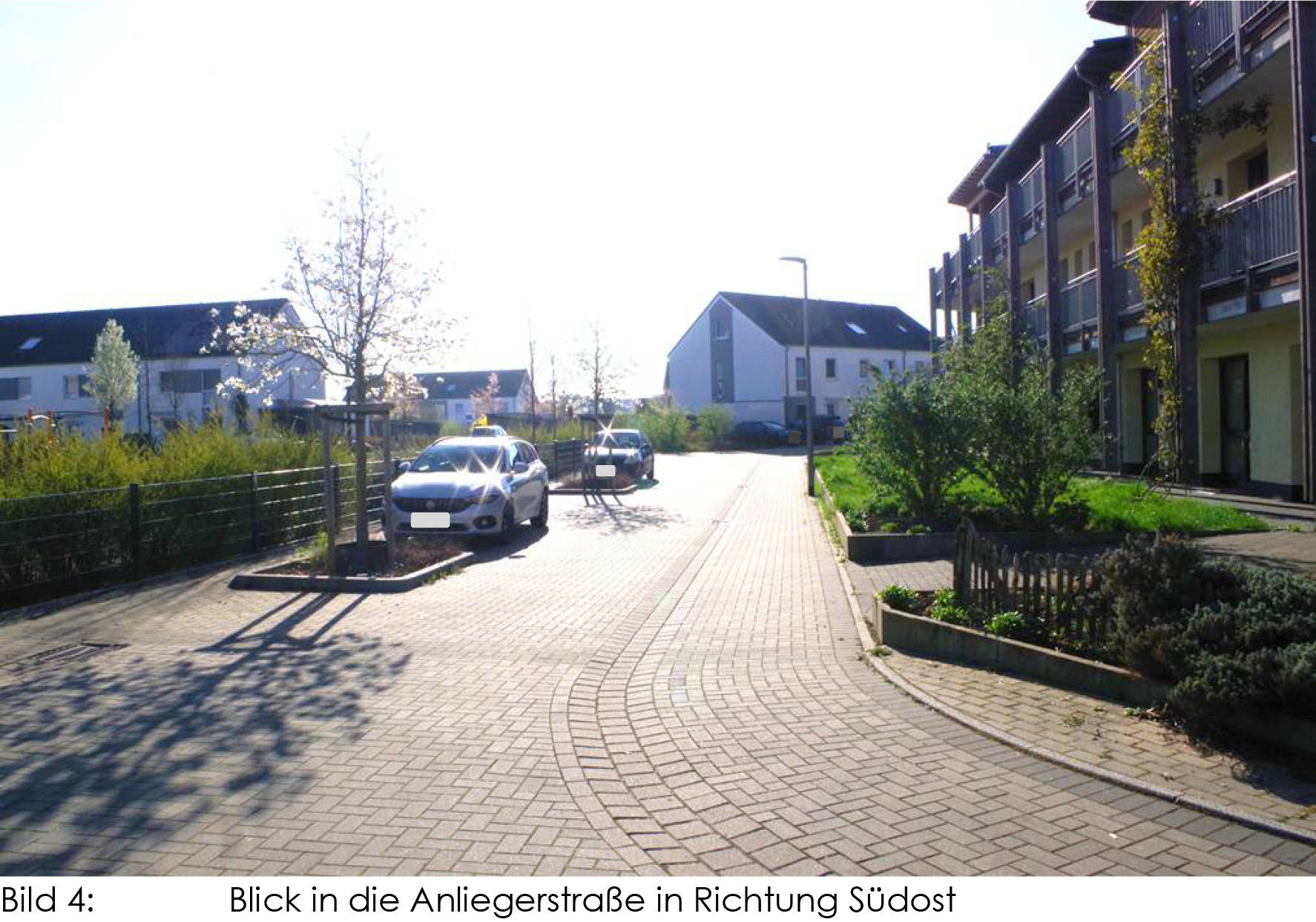 Garage, Einfamilienhaus in Latoursgarten 11, 41542 Dormagen, Nievenheim