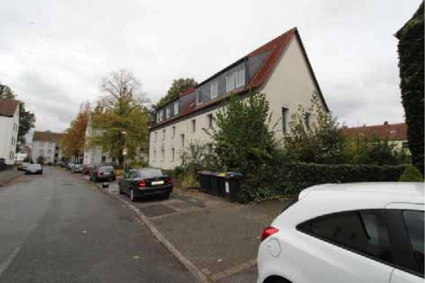 Mehrfamilienhaus, vollständig unterkellertes zweigeschossiges Mehrfamilienhaus mit zu Wohnzwecken ausgebautem Dachgeschoss und Spitzboden, mit insgesamt acht Wohnungen, vollständig vermietet in Im Spanenkamp 7, 45770 Marl, Hüls-Nord - Bild 5
