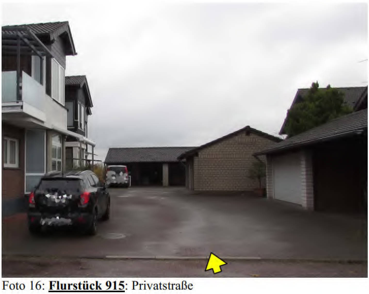 unbebautes Grundstück, Garage, Eigentumswohnung (3 bis 4 Zimmer) in Am Brölskamp 18, 50259 Pulheim, Stommeln