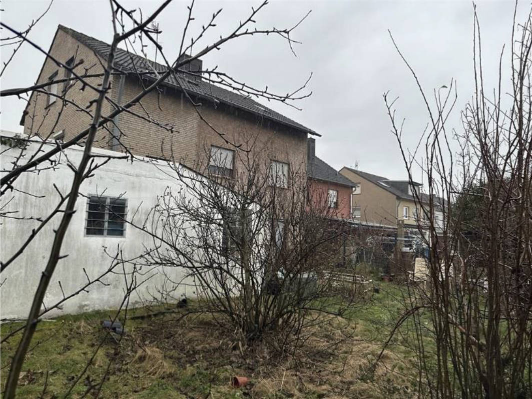 Garage, Zweifamilienhaus, Einfamilienhaus in Weidmühlenstraße 37, 52353 Düren, Echtz - Bild 2