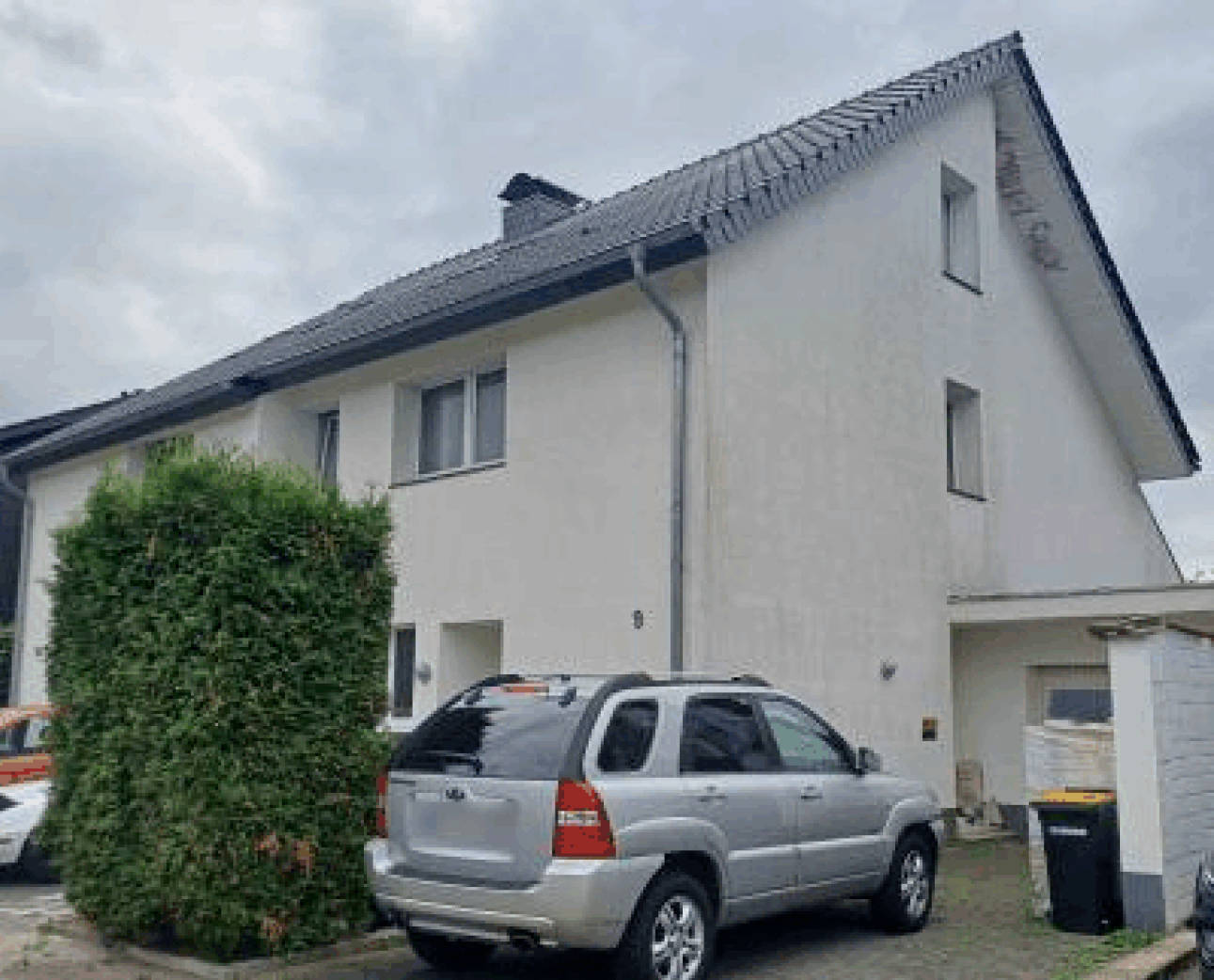 unbebautes Grundstück, Garage, zweigeschossiges Wohnhaus, unbebaute Splitterfäche in Lerchenweg 9, 9a, 40878 Ratingen - Bild 2