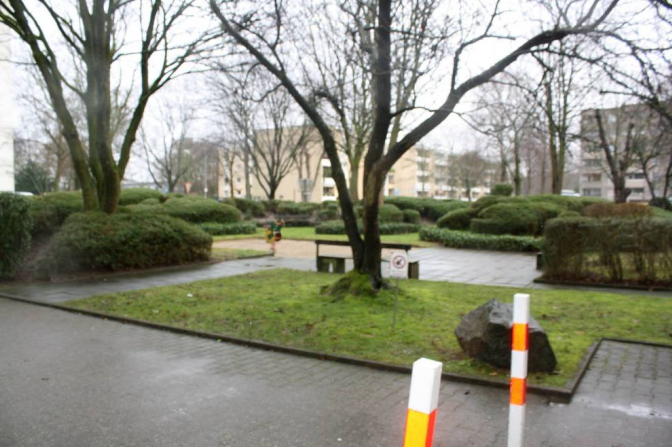 Kfz-Stellplatz (Tiefgarage), Eigentumswohnung (3 bis 4 Zimmer) in , 00000 - Bild 5