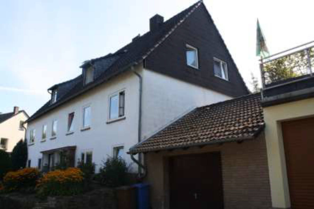 Zweifamilienhaus mit Garage im Erbbaurecht in In der Brück 11, 00000 - Bild 2