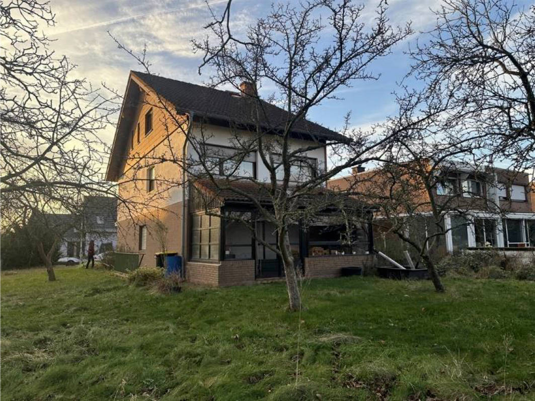 Garage, Einfamilienhaus mit Einliegerwohnung in Buchheider Weg 48, 00000 - Bild 2