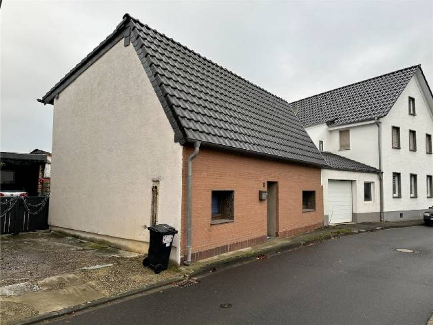 nordrheinwestpfalen 0033 K 0042/2025 Josefstraße 8, 52388 Nörvenich, Eschweiler über Feld 2