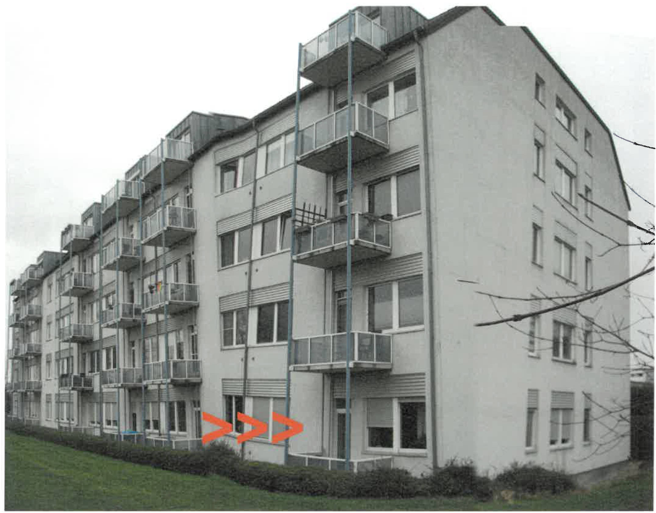 Kfz-Stellplatz, Eigentumswohnung (3 bis 4 Zimmer) in Blücherstraße 62, 52351 Düren, Düren - Bild 3