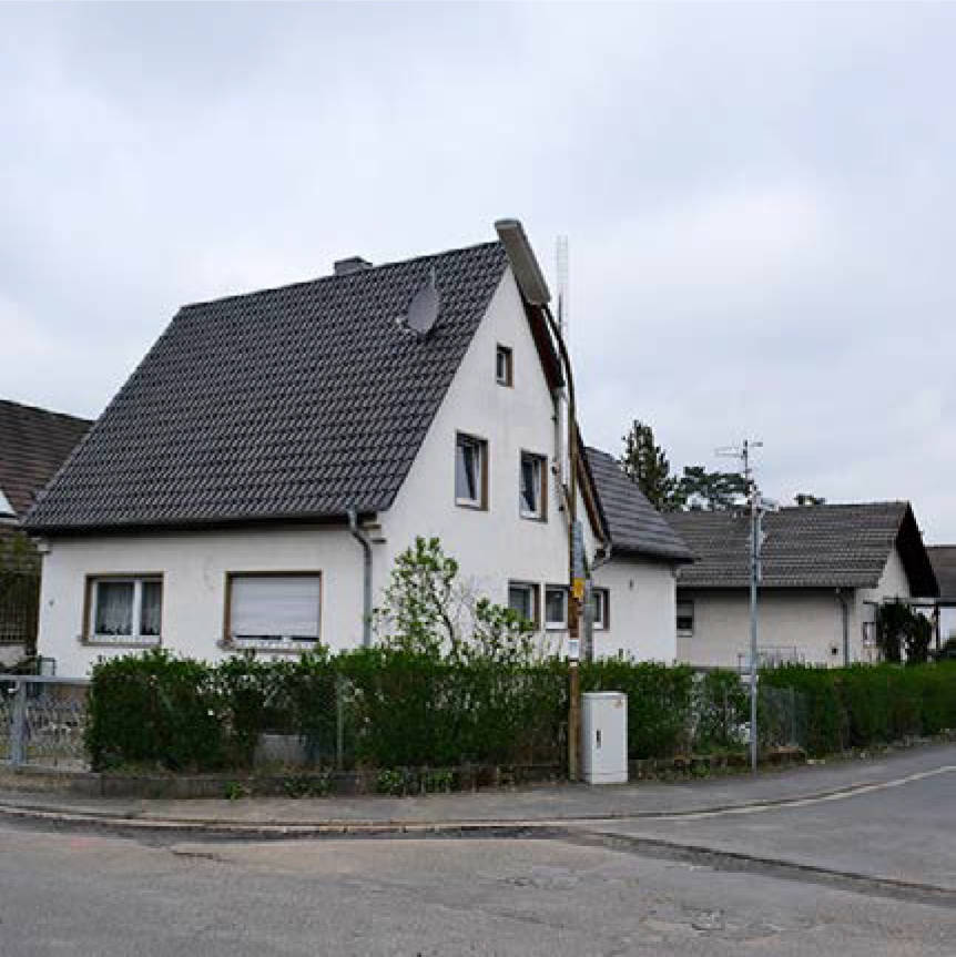 Zweifamilienhaus, Einfamilienhaus in Eiserweg 15, Hirschstraße 26, 51503 Rösrath, Kleineichen