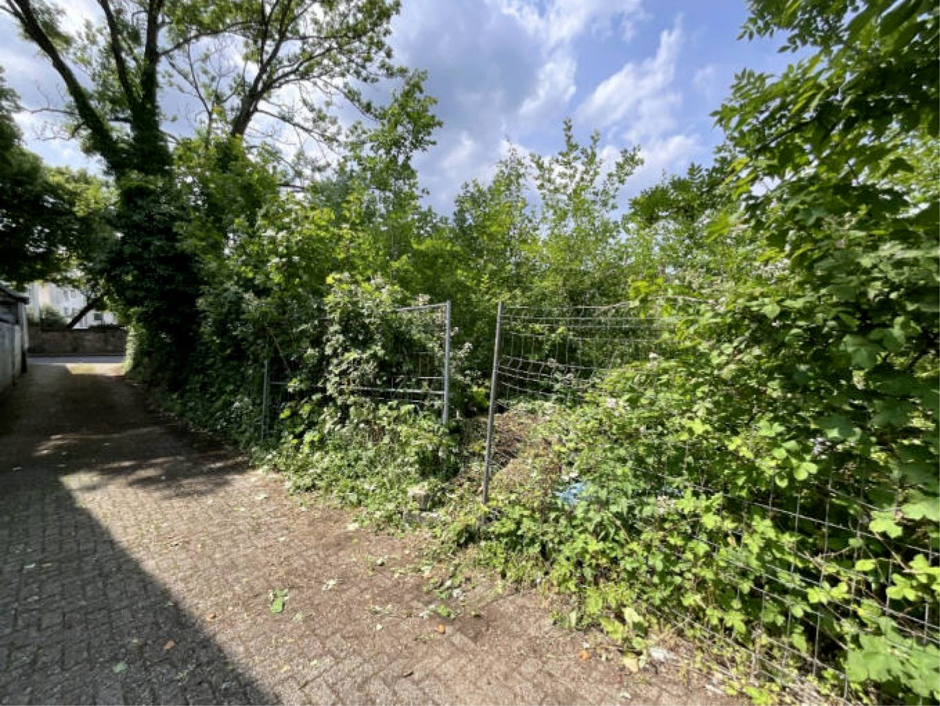 nordrheinwestpfalen 0034 K 0144/2024 Odenthaler Straße 8, 10, 12, 51465 Bergisch Gladbach, Stadtmitte 7