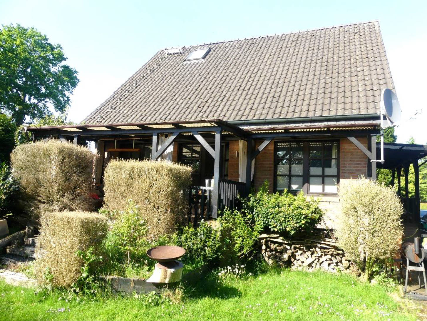 Einfamilienhaus mit PKW-Garage, Teil der Zufahrt, Teil der Zufahrt in Michelsheide 5a, 47906 Kempen, Tönisberg