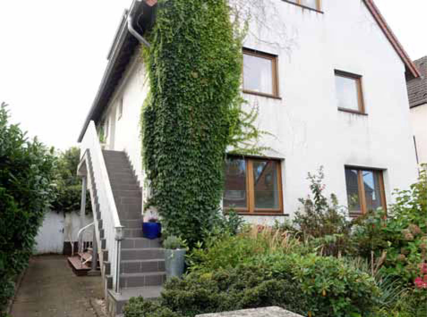 Garage, Zweifamilienhaus in Frauenthaler Straße 13, 50374 Erftstadt, Blessem - Bild 4